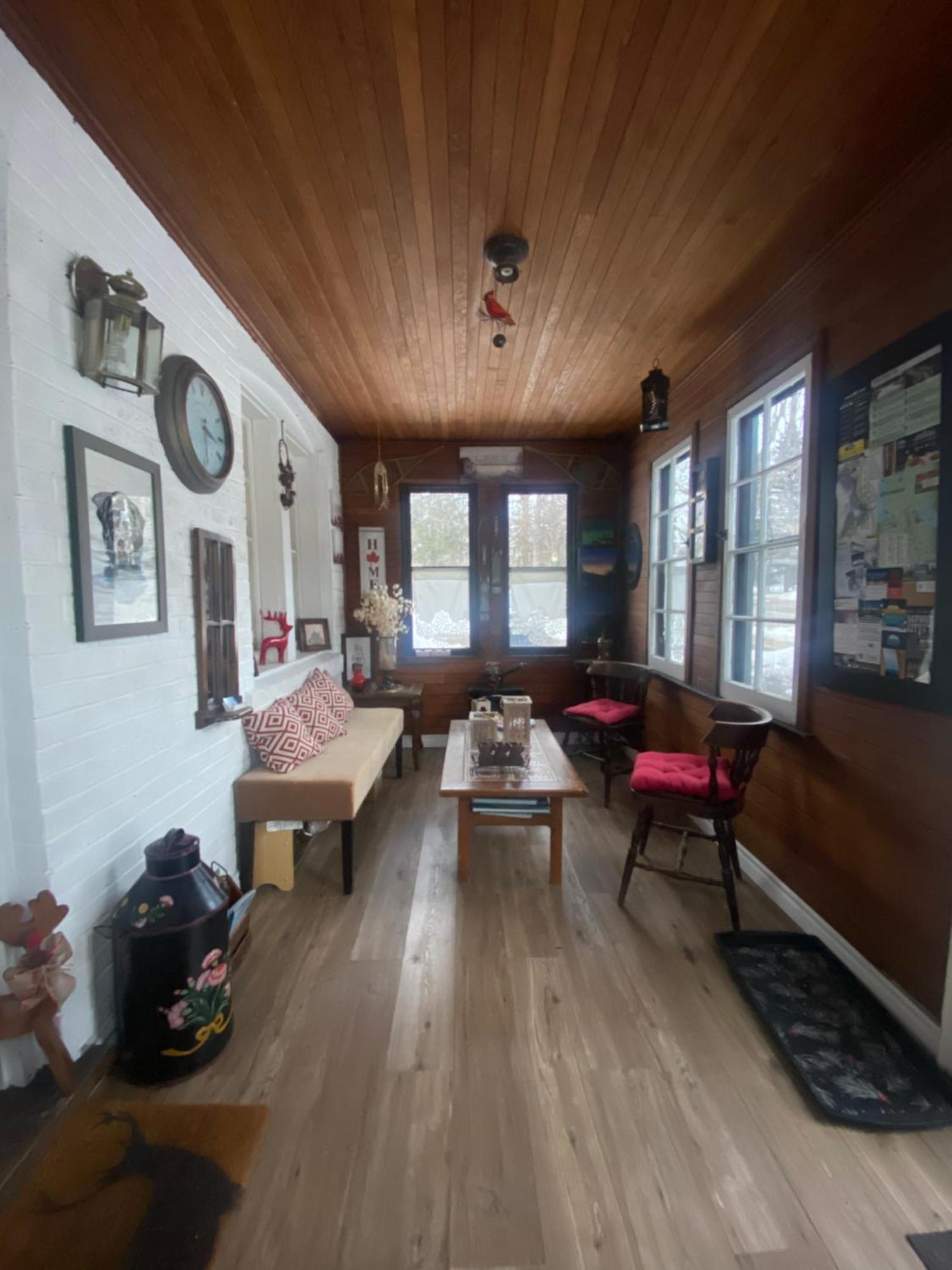 Blue Spruce Bed And Breakfast Muskoka Gravenhurst Exterior photo